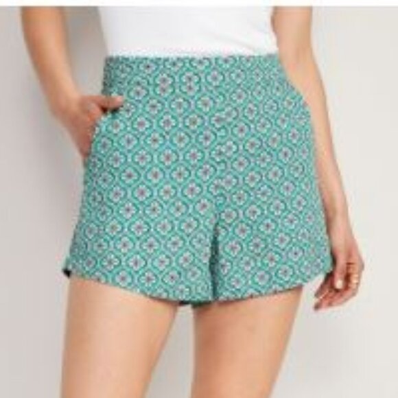 4" High-Rise Pull On Shorts sz L - Picture 1 of 5